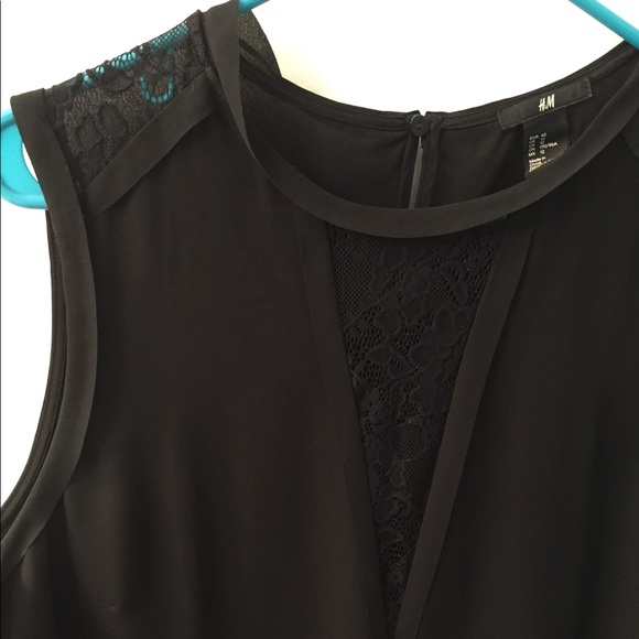 Black tank top - Picture 3 of 5